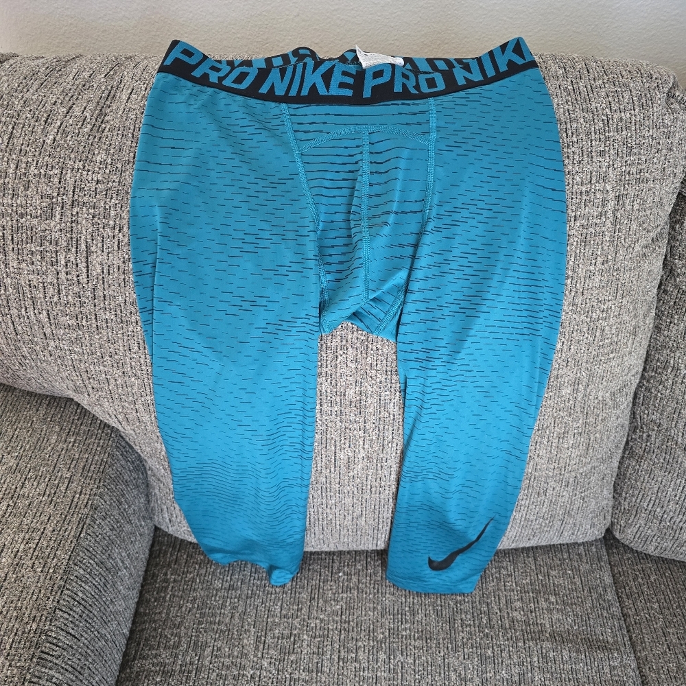 Nike pro baselayer mens